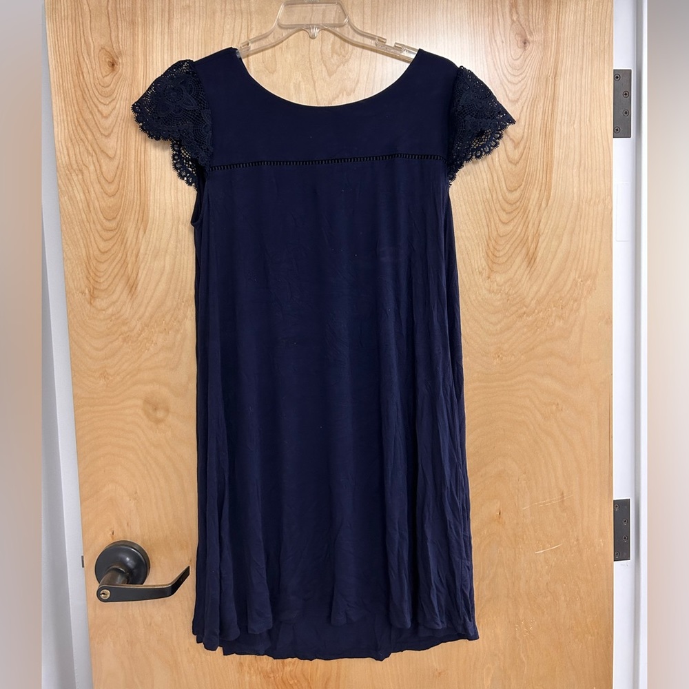 🌼3/$10🌼 Blue lace sleeve flowy dress size large